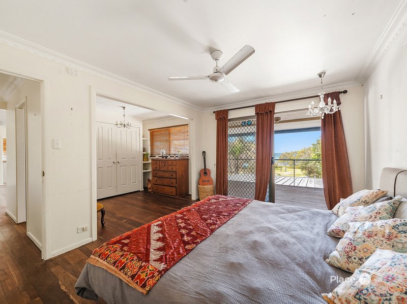 Photo - 70 Bayside Drive, Beachmere QLD 4510 - Image 15