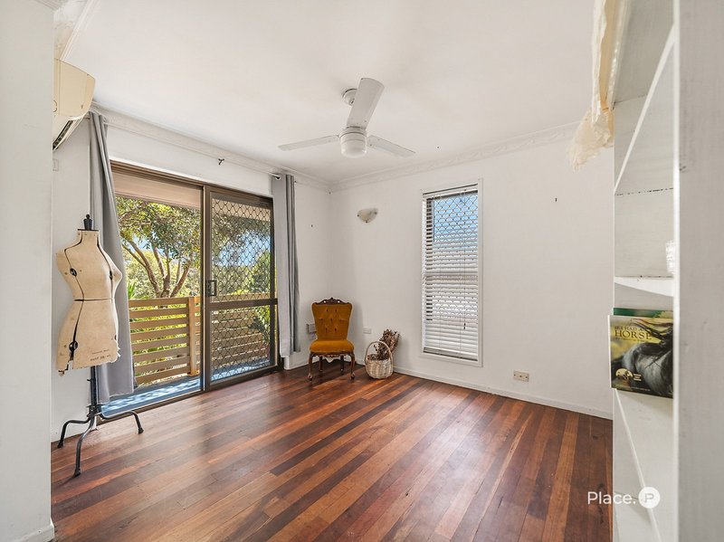 Photo - 70 Bayside Drive, Beachmere QLD 4510 - Image 17