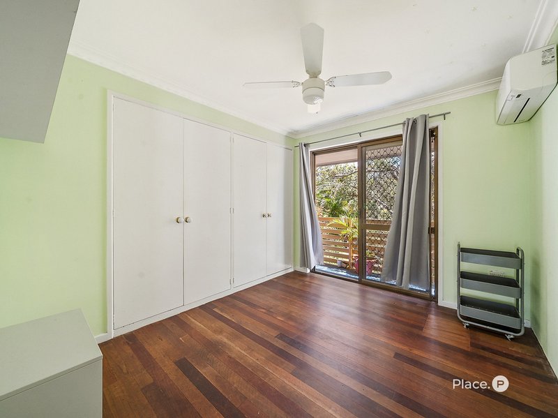 Photo - 70 Bayside Drive, Beachmere QLD 4510 - Image 18