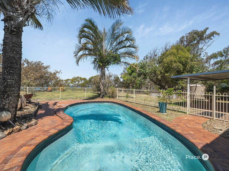 Photo - 70 Bayside Drive, Beachmere QLD 4510 - Image 22