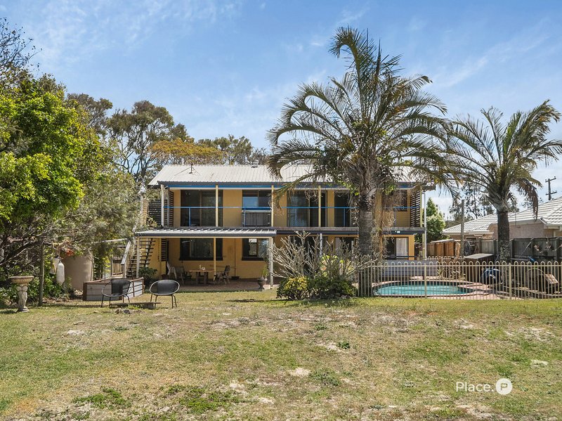 Photo - 70 Bayside Drive, Beachmere QLD 4510 - Image 24