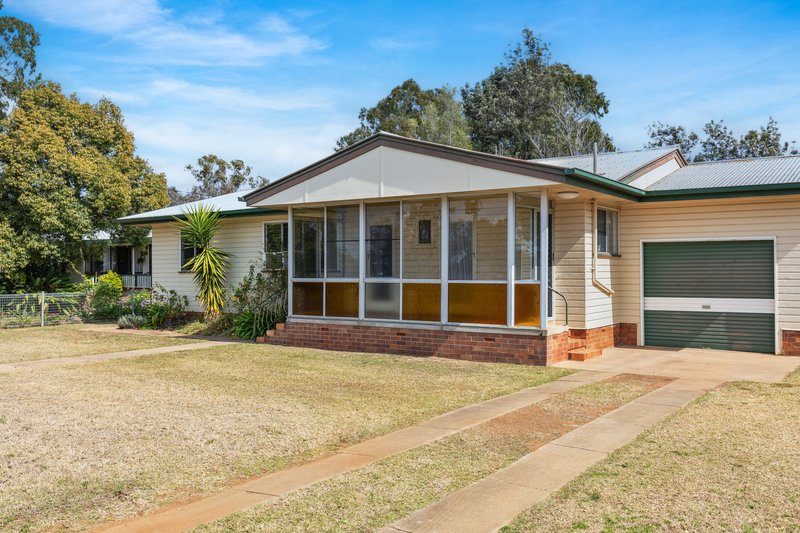 70 Beale Street, Oakey QLD 4401