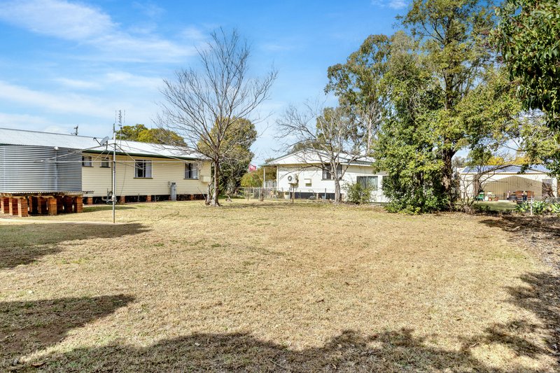 Photo - 70 Beale Street, Oakey QLD 4401 - Image 11