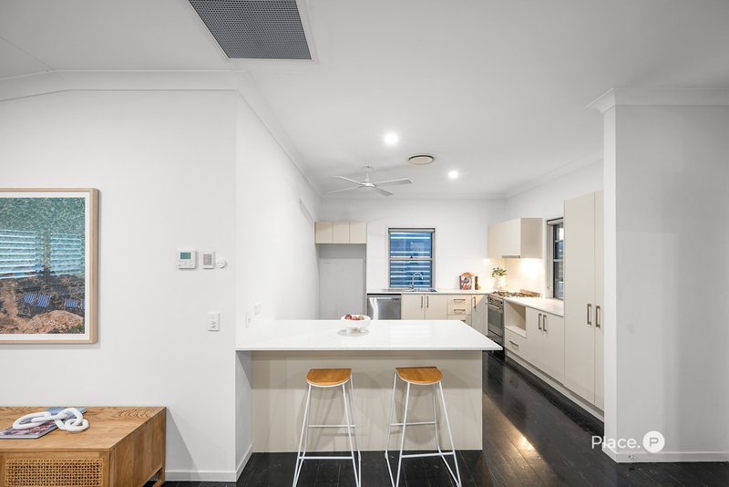 Photo - 70 Belgrave Street, Morningside QLD 4170 - Image 9