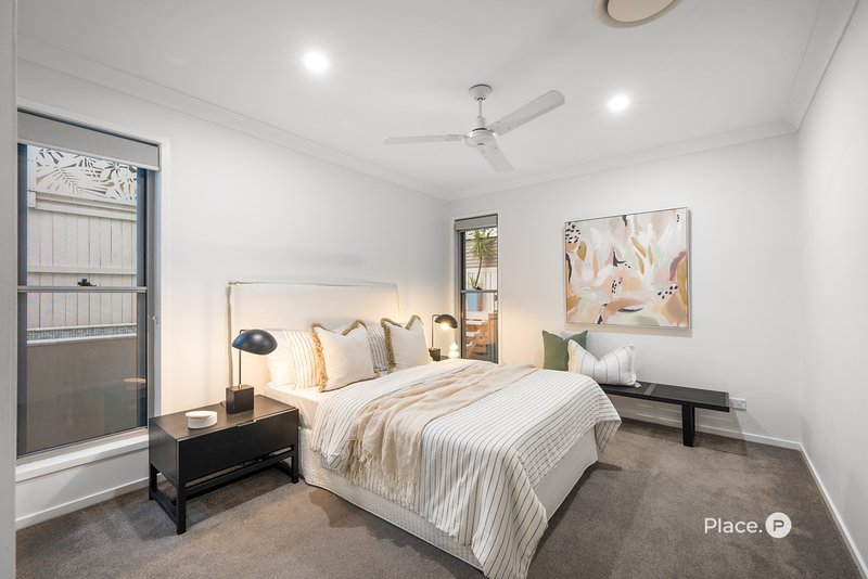 Photo - 70 Belgrave Street, Morningside QLD 4170 - Image 16