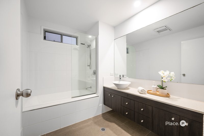 Photo - 70 Belgrave Street, Morningside QLD 4170 - Image 17
