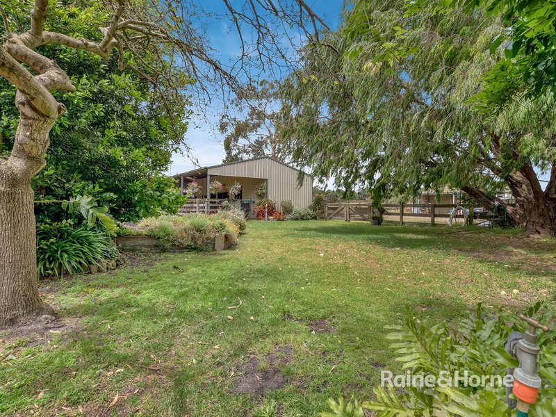 Photo - 70 Billingsley Road, Tooradin VIC 3980 - Image 16