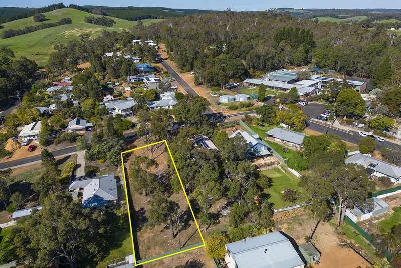 Photo - 70 Carey Street, Nannup WA 6275 - Image 3