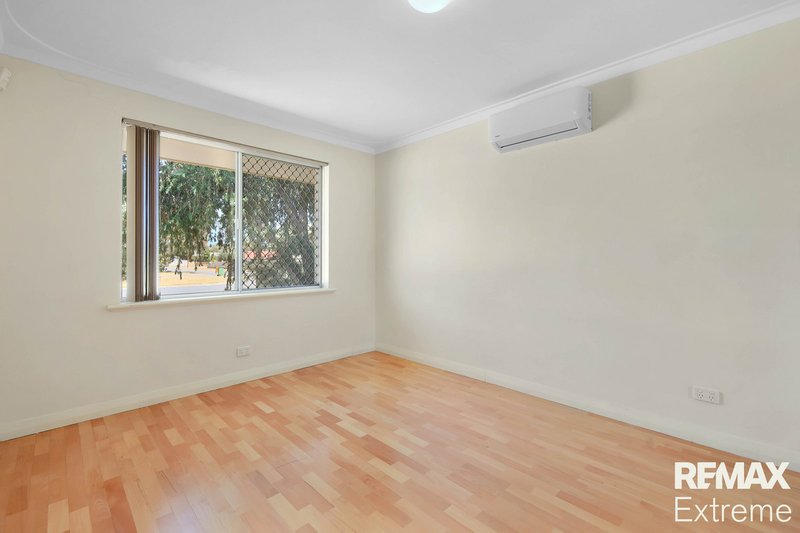 Photo - 70 Carisbrooke Street, Maddington WA 6109 - Image 10