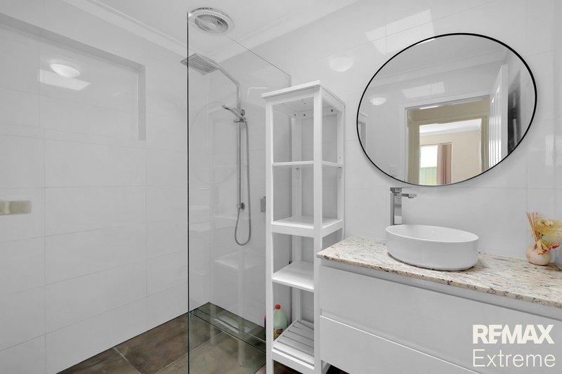 Photo - 70 Carisbrooke Street, Maddington WA 6109 - Image 12