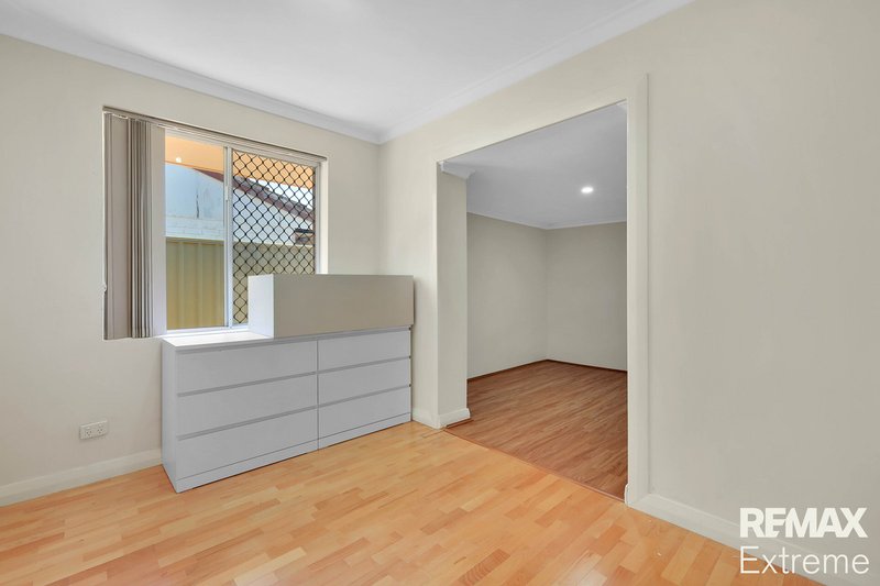 Photo - 70 Carisbrooke Street, Maddington WA 6109 - Image 14