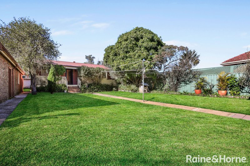 Photo - 70 Caroline Street, Kingsgrove NSW 2208 - Image 3