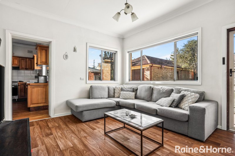 Photo - 70 Caroline Street, Kingsgrove NSW 2208 - Image 5