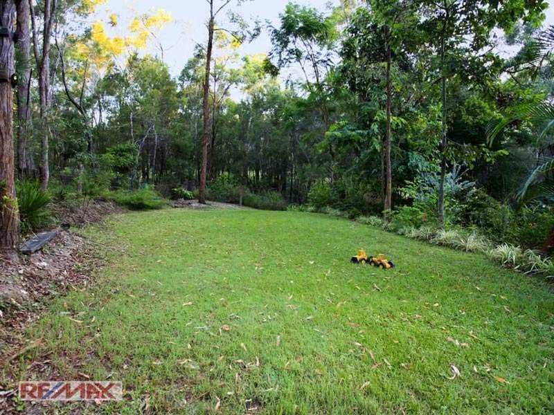 Photo - 70 Cashmere Lane, Cashmere QLD 4500 - Image 19