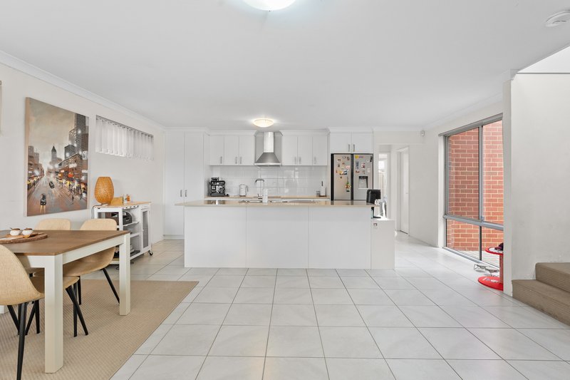 Photo - 70 Clyde Avenue, Baldivis WA 6171 - Image 11