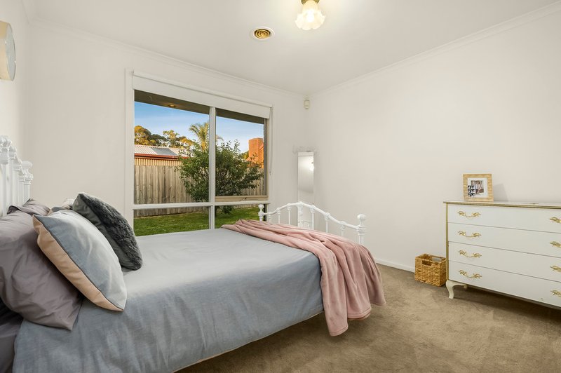 Photo - 70 Columbia Drive, Wheelers Hill VIC 3150 - Image 6