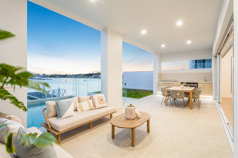 Photo - 70 Coolum Parade, Newport QLD 4020 - Image 5