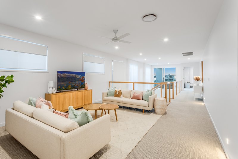 Photo - 70 Coolum Parade, Newport QLD 4020 - Image 19