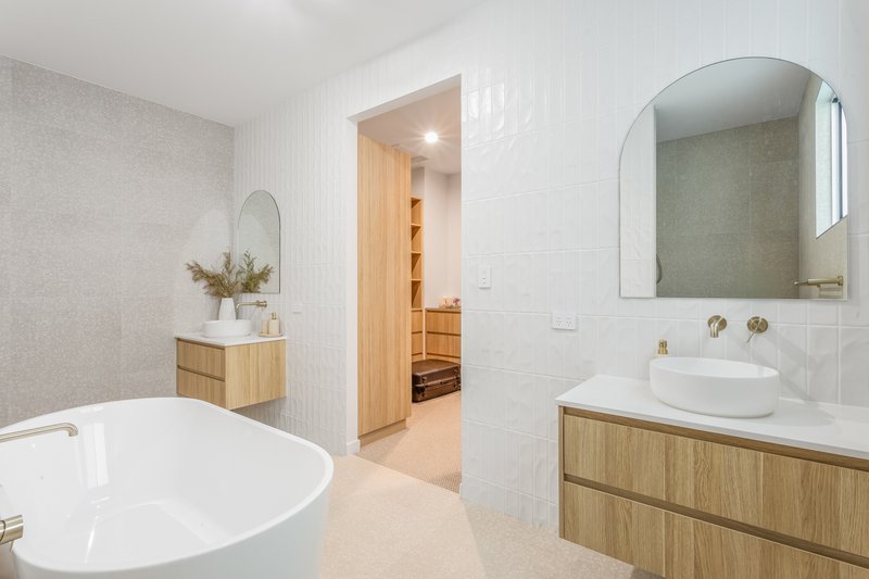 Photo - 70 Coolum Parade, Newport QLD 4020 - Image 22