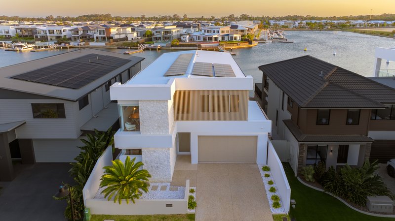 Photo - 70 Coolum Parade, Newport QLD 4020 - Image 33