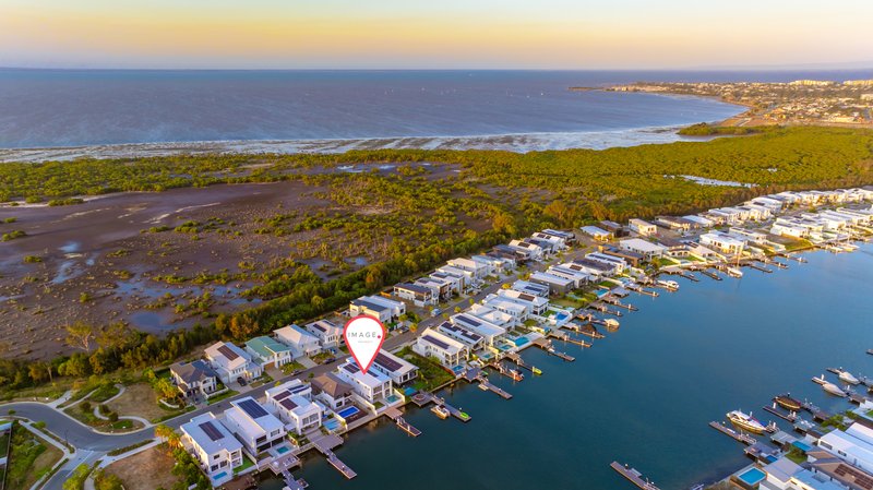 Photo - 70 Coolum Parade, Newport QLD 4020 - Image 34