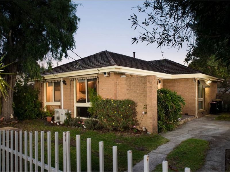 Photo - 70 Coomoora Rd , Springvale South VIC 3172 - Image 7