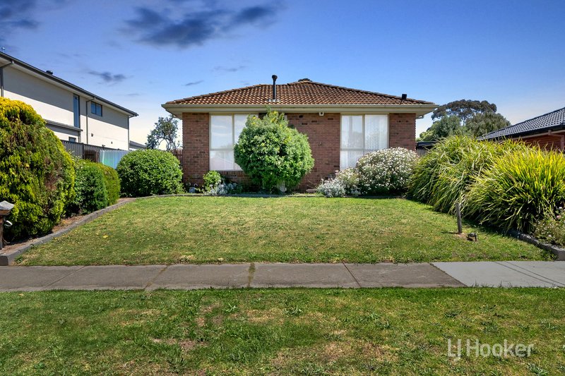 Photo - 70 Coral Drive, Hampton Park VIC 3976 - Image 15