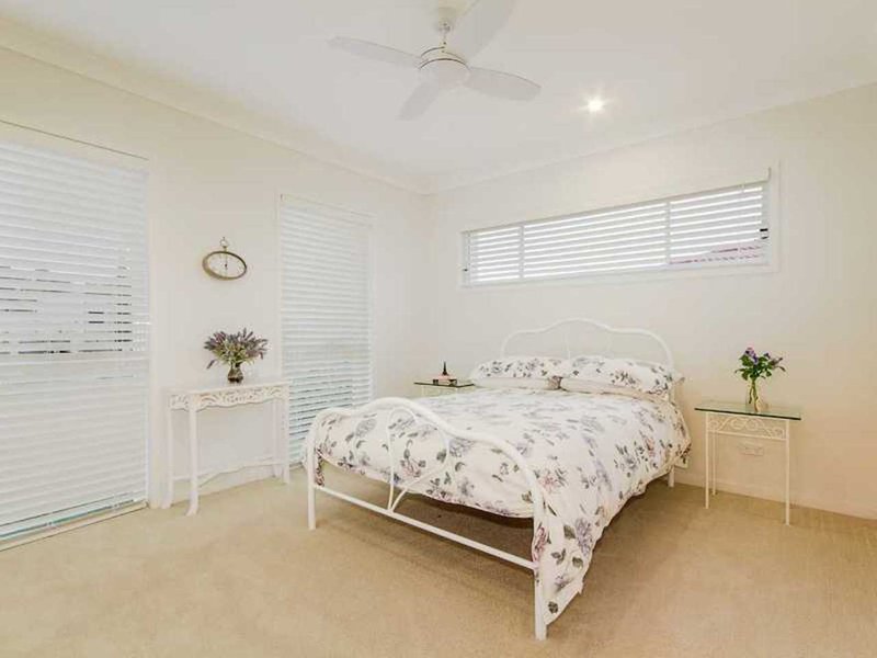 Photo - 70 Cordyline Drive, Reedy Creek QLD 4227 - Image 18