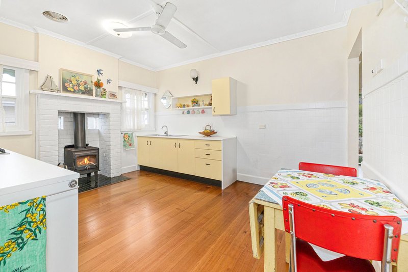 Photo - 70 Dickson Street, Bacchus Marsh VIC 3340 - Image 5