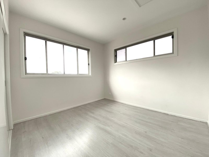 Photo - 70 Dudley Street, Wallan VIC 3756 - Image 2