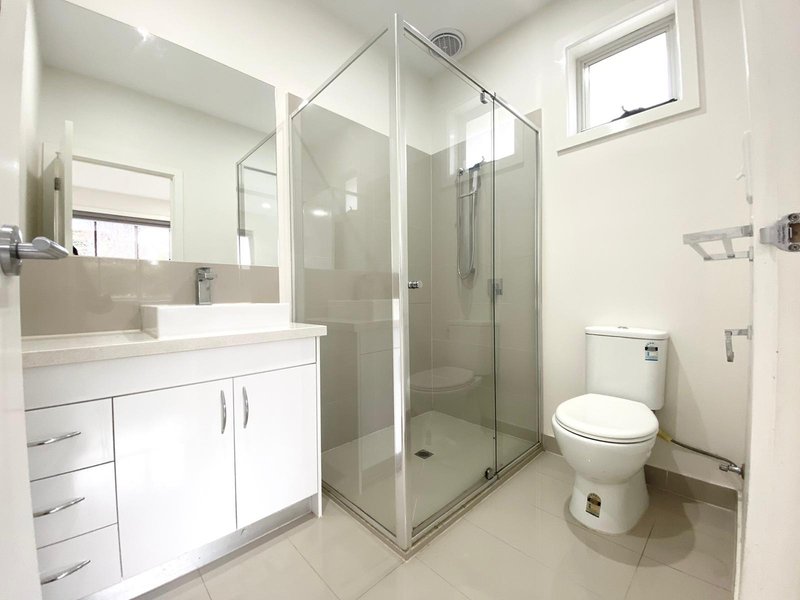 Photo - 70 Dudley Street, Wallan VIC 3756 - Image 6