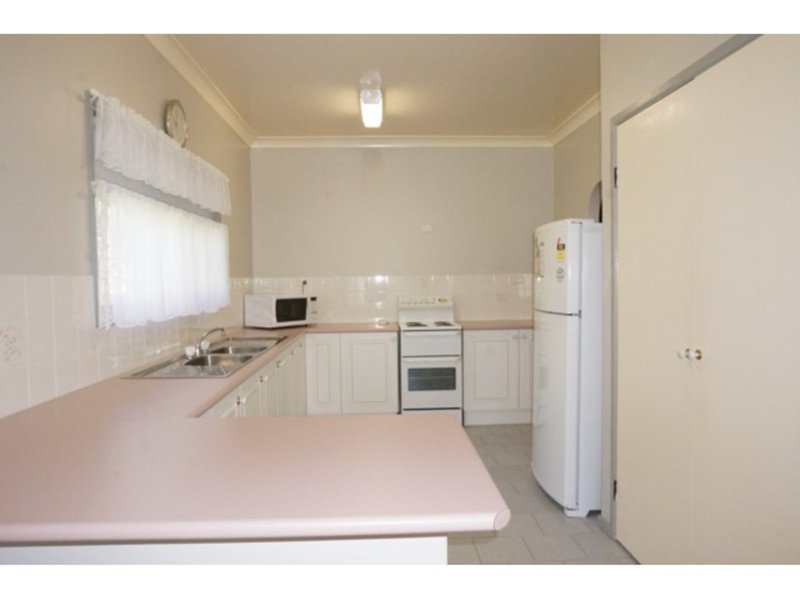 Photo - 70 Edmund Street, Sanctuary Point NSW 2540 - Image 3