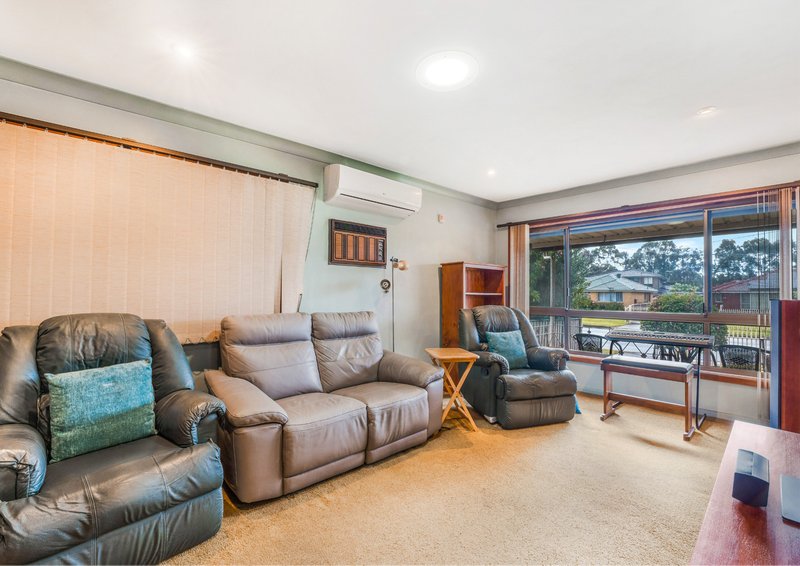 Photo - 70 Ferngrove Road, Canley Heights NSW 2166 - Image 6