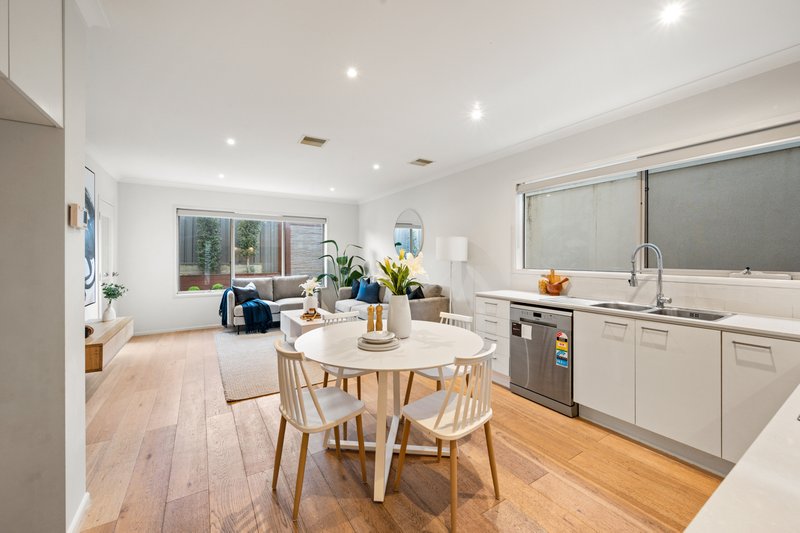 Photo - 70 Frontier Avenue, Greenvale VIC 3059 - Image 2