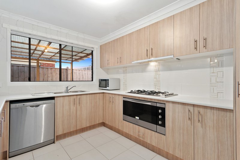 Photo - 70 Greendale Boulevard, Pakenham VIC 3810 - Image 3