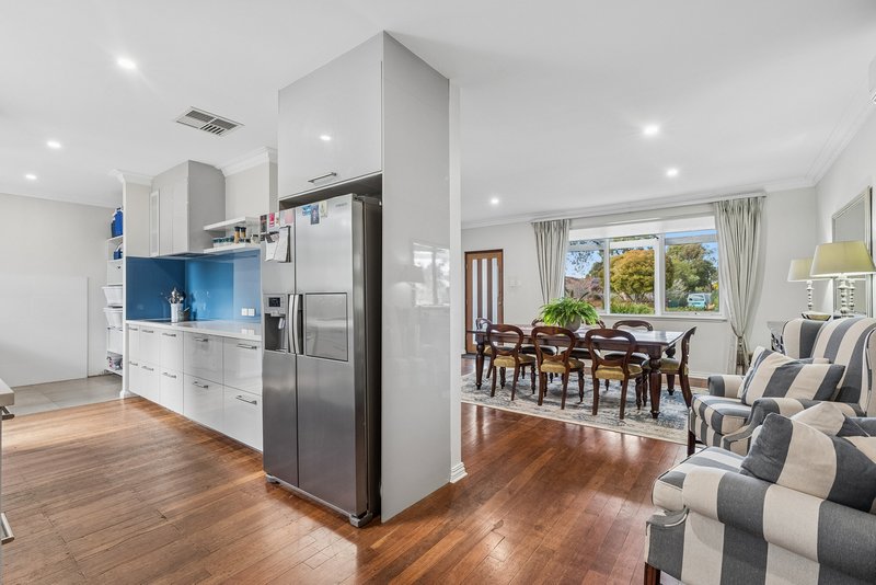 Photo - 70 Heath Road, Kalamunda WA 6076 - Image 9