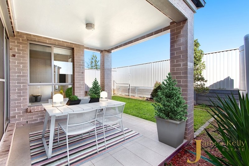 Photo - 70 Hodges Rd , Kellyville NSW 2155 - Image 10