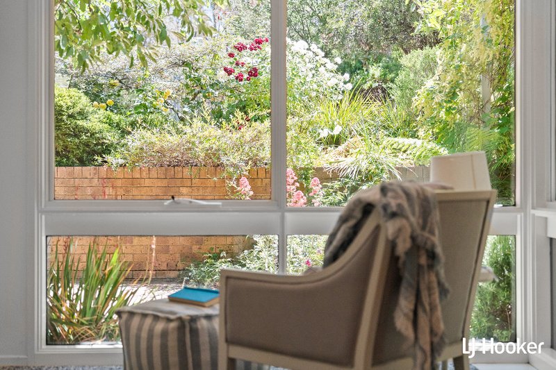 Photo - 70 Jaeger Circuit, Bruce ACT 2617 - Image 9