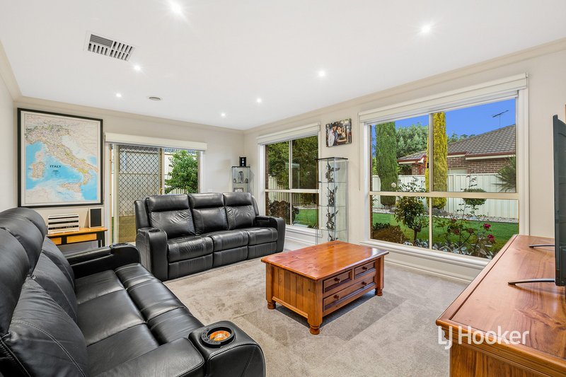 Photo - 70 Jamieson Way, Point Cook VIC 3030 - Image 7