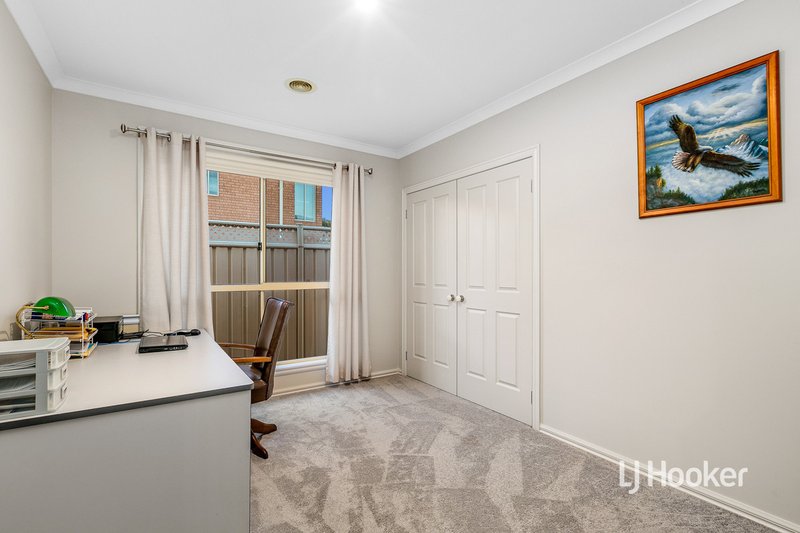 Photo - 70 Jamieson Way, Point Cook VIC 3030 - Image 12