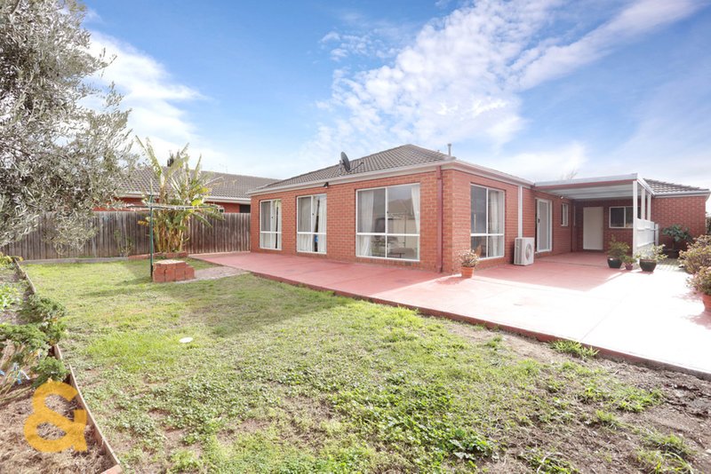 Photo - 70 Kennedy Parade, Roxburgh Park VIC 3064 - Image 10