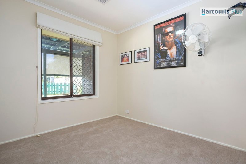 Photo - 70 Lemon Road, Trott Park SA 5158 - Image 7