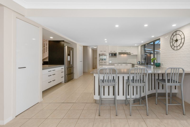 Photo - 70 Lochlomond Drive, Banora Point NSW 2486 - Image 3