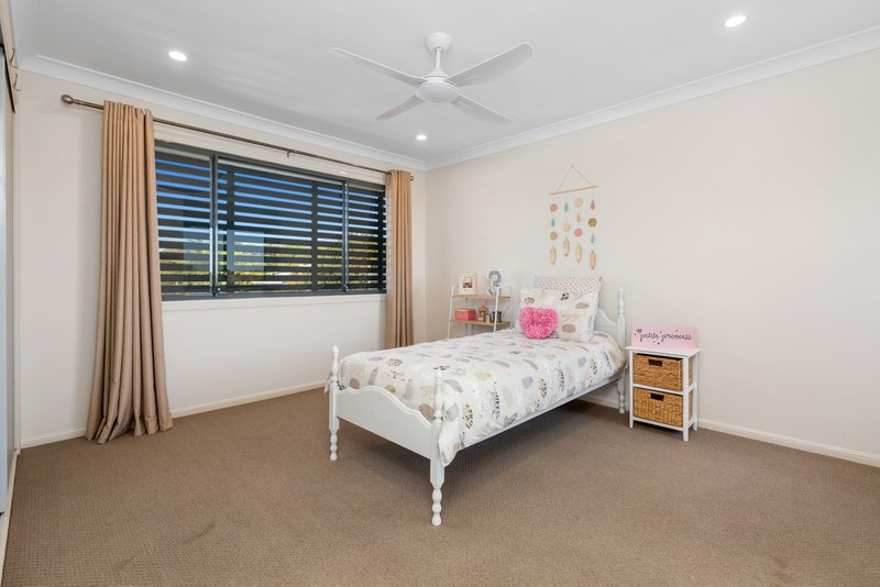 Photo - 70 Lochlomond Drive, Banora Point NSW 2486 - Image 17