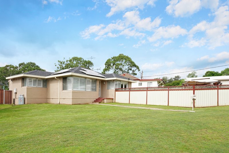 Photo - 70 Loftus St , Regentville NSW 2745 - Image 2