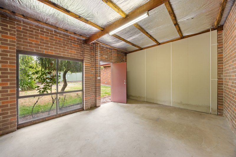 Photo - 70 Longley Street, Alfredton VIC 3350 - Image 17