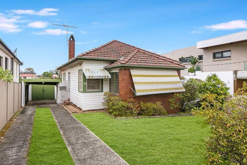 70 Ludgate Street, Roselands NSW 2196