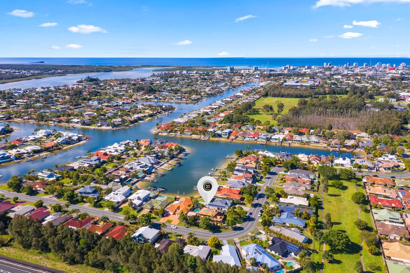 Photo - 70 Maroochy Waters Drive, Maroochydore QLD 4558 - Image 3