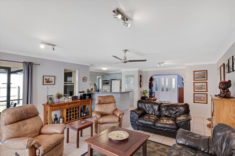 Photo - 70 Maroochy Waters Drive, Maroochydore QLD 4558 - Image 6