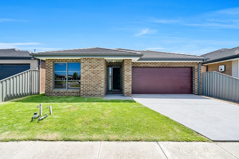 70 Mcewan Drive, Cranbourne East VIC 3977